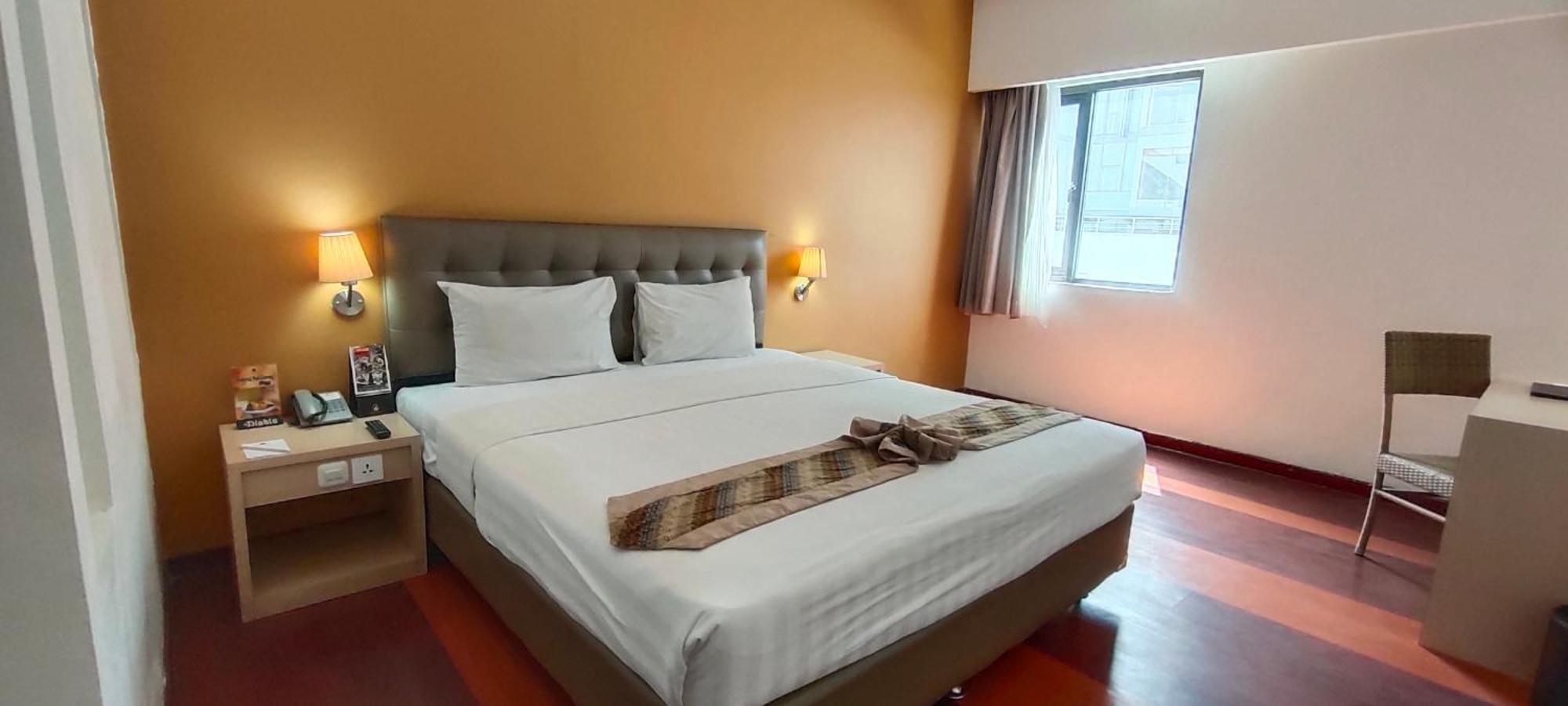 Hotel Arjuna Jogjakarta Buitenkant foto
