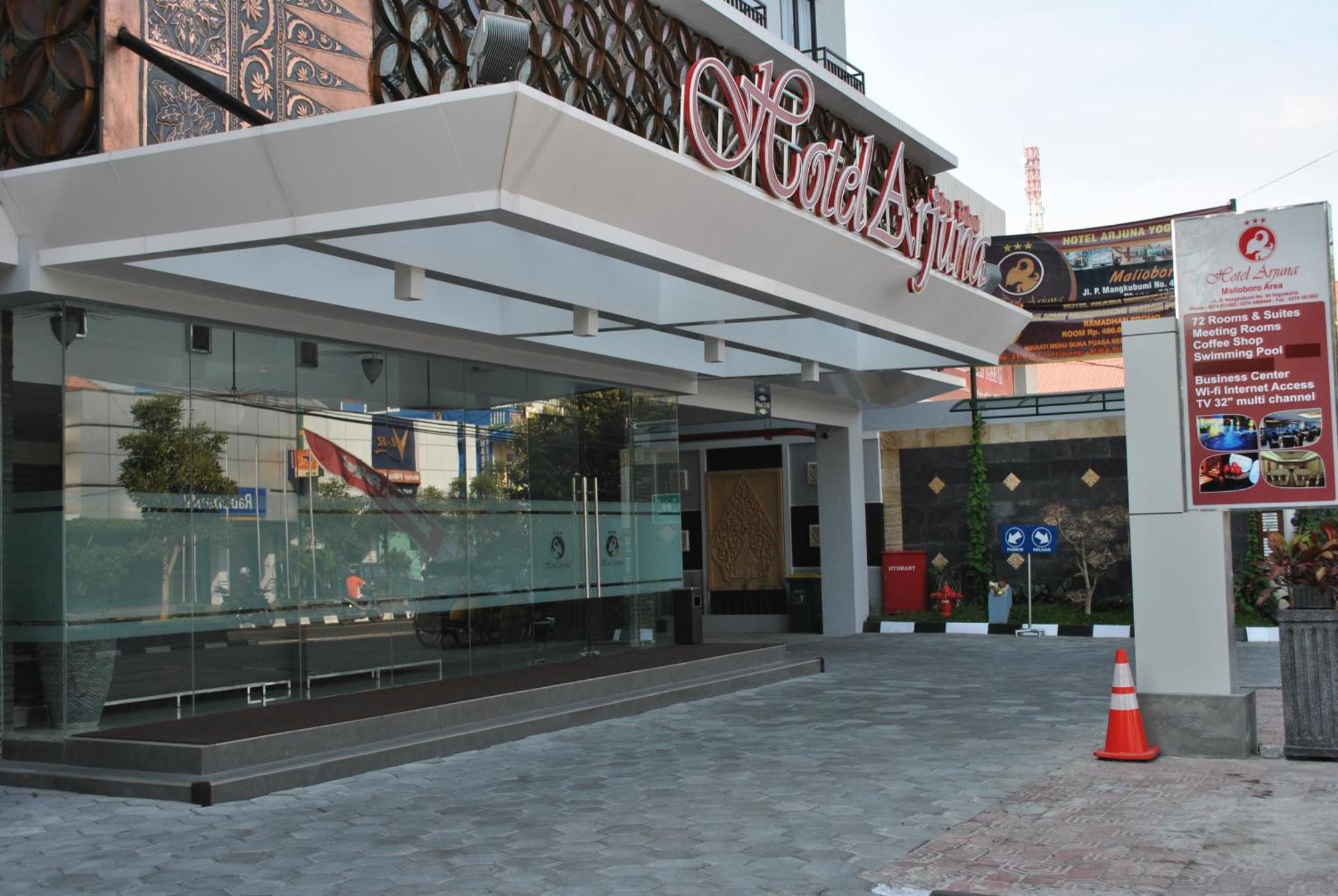 Hotel Arjuna Jogjakarta Buitenkant foto