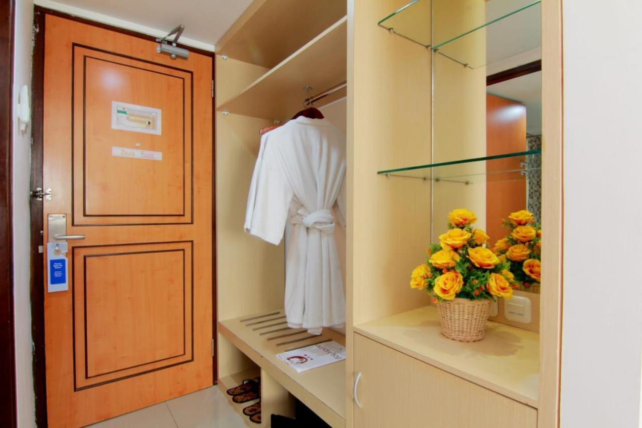 Hotel Arjuna Jogjakarta Buitenkant foto